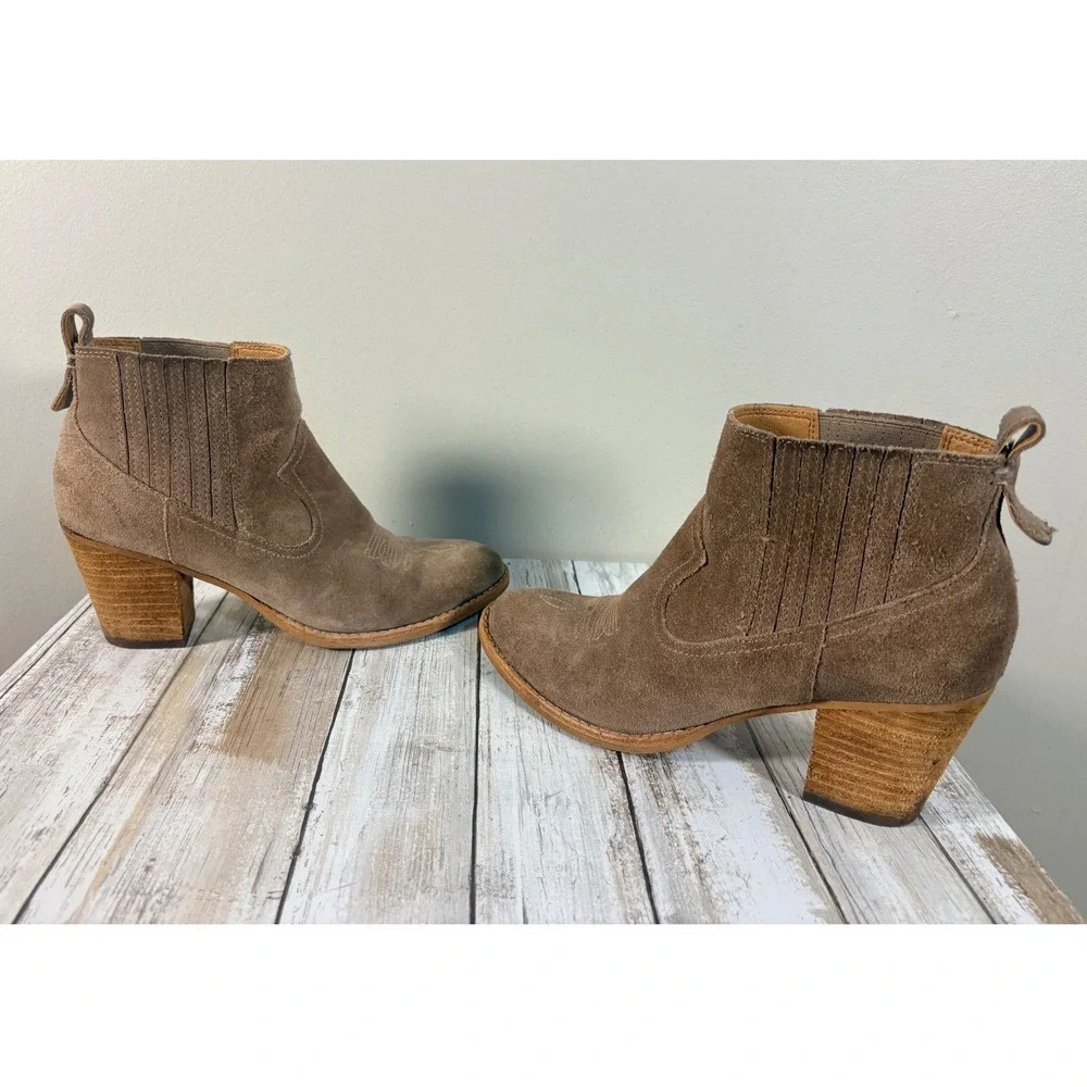 Dolce‎ Vita Brown Suede Western Ankle Boots Stacked Block Heel Booties Size 7.5